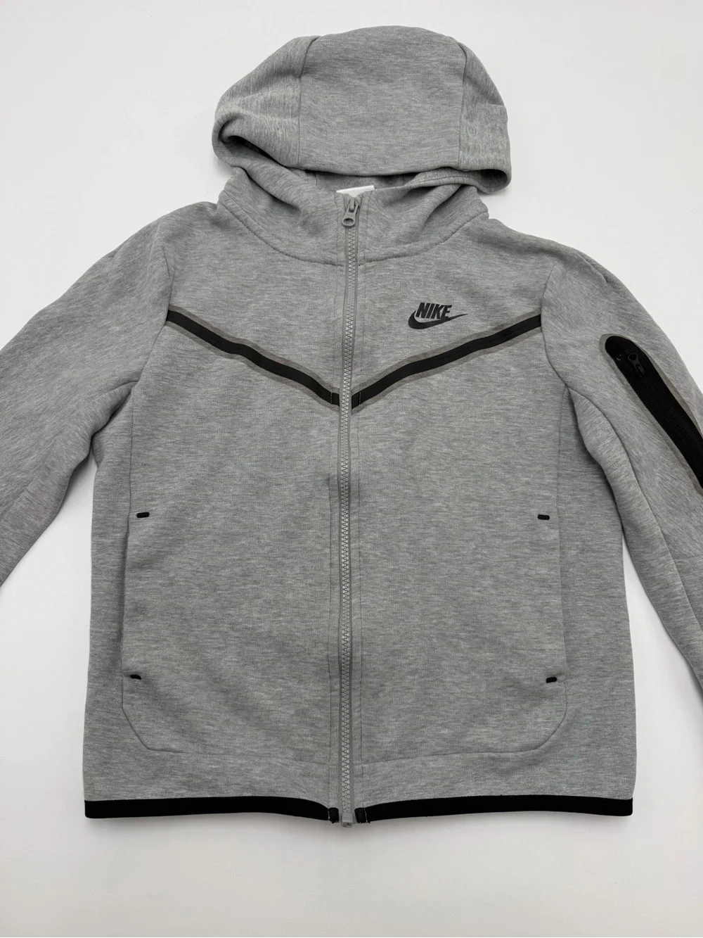 Nike Tech Boys Youth Medium Gray Full Zip Hoodie Jacket Black Trim
